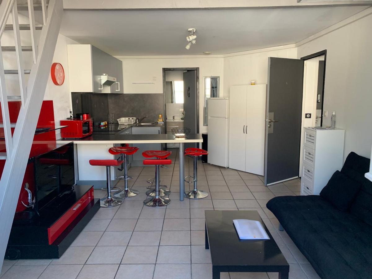 Appartement T3 Tout Confort En Duplex A 20Mn A Pied Du Centre-Ville Avec Tv Et Wifi Ла-Рошель Экстерьер фото